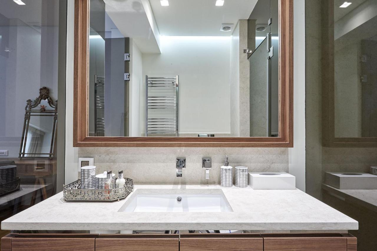 Kolonaki Square Elegant Apartment Athens Exterior photo